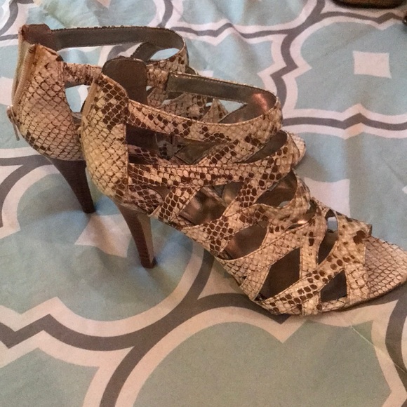 Alfani heels - Picture 2 of 4